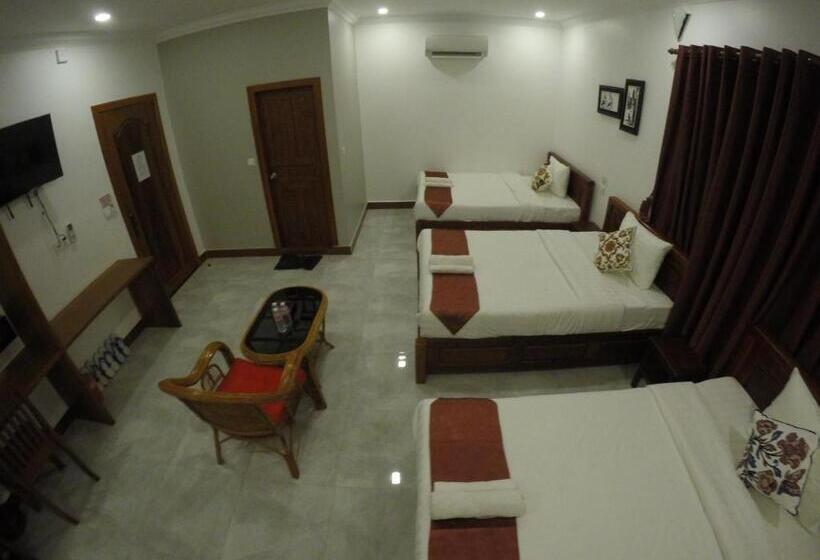 Habitación Triple Deluxe, Happy Family Guesthouse