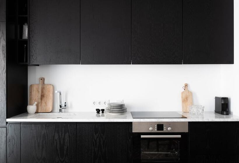 شقة غرفتين, Terreno Studios