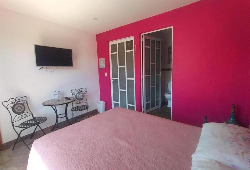 اتاق استاندارد سه نفره, Hospedaje Casa Verde