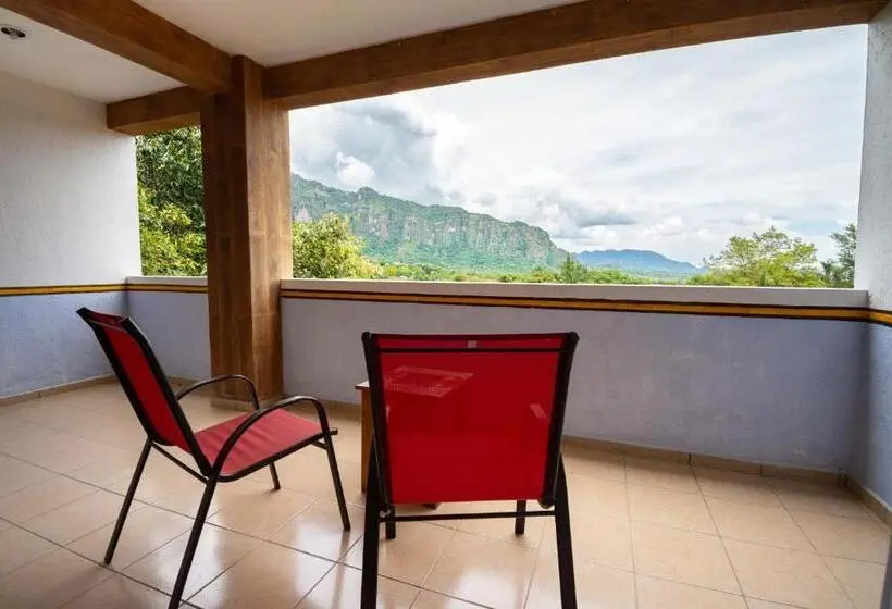 キングサイズベッドのスタンダードルーム, La Pirámide Del Tepozteco