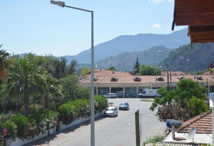 套房带园景, Erasmus Apart