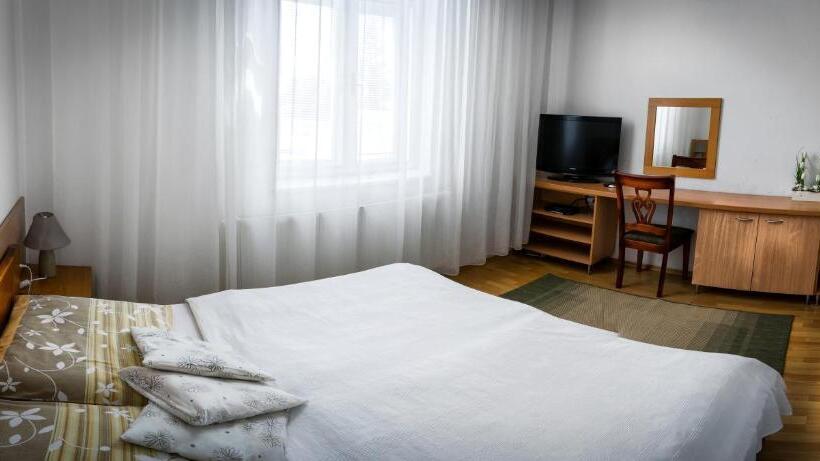 スタンダードトリプルルーム, Penzión Marco Polo