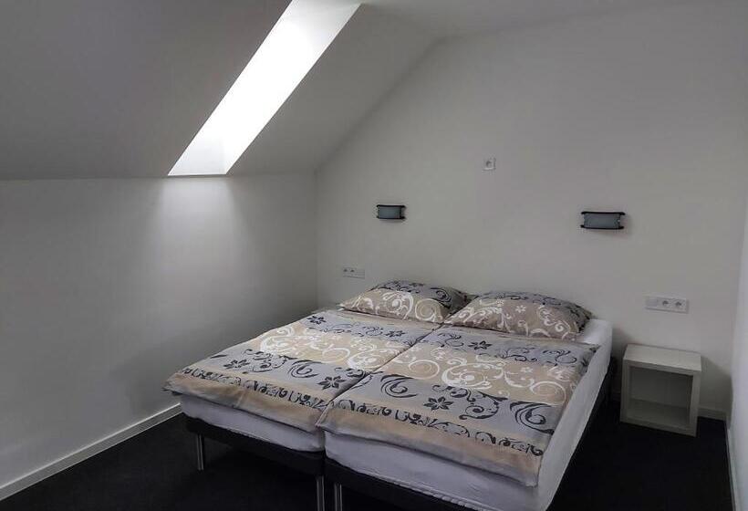 غرفة ديلوكس, Penzión Marco Polo