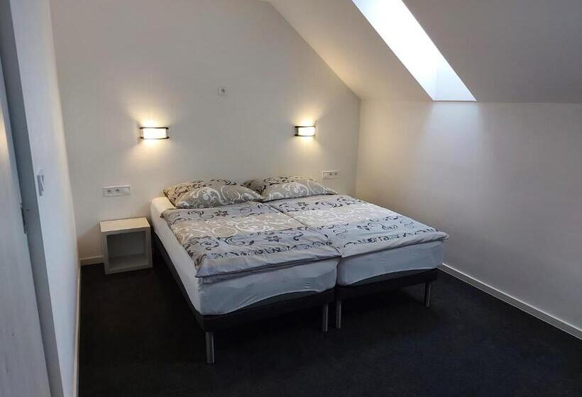 غرفة ديلوكس مزودة بشرفة, Penzión Marco Polo