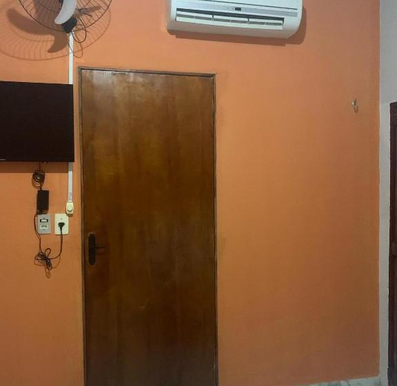 اتاق ساده سه‌ نفره, Pousada Sol Dourado