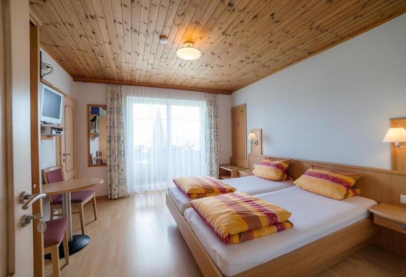 غرفة قياسية مزوَّدة بشُرفة, Pension Christophorus