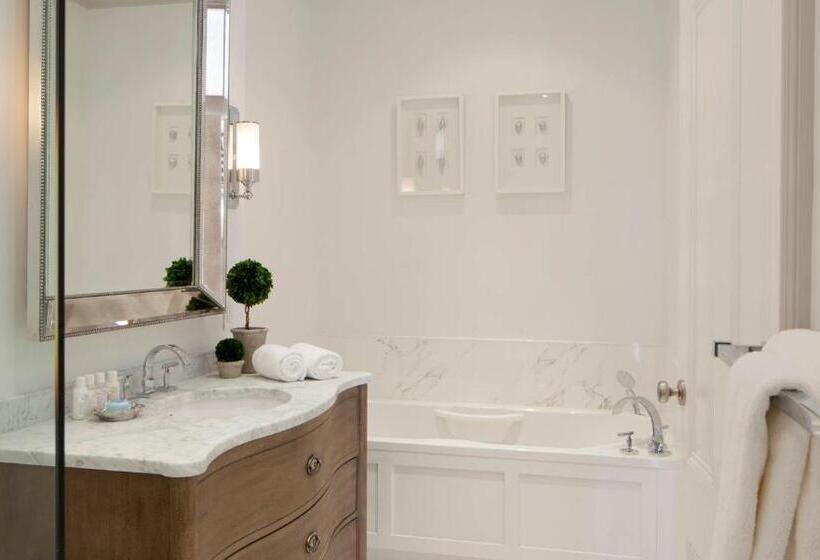 חדר דלוקס מיטת קווין, Inns Of Mendocino