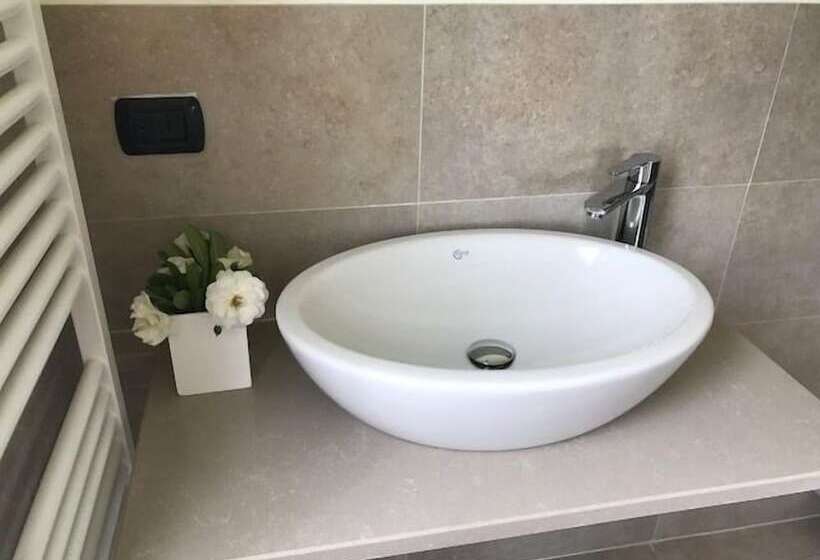 スタンダードルーム, Corte Di Pellio