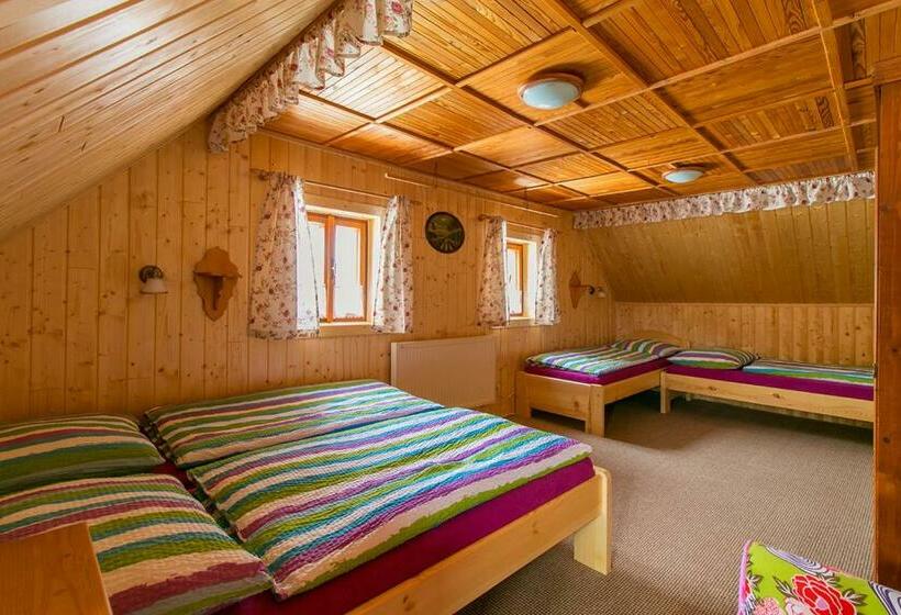 اتاق استاندارد چهار تخته, Bouda Na Cestě