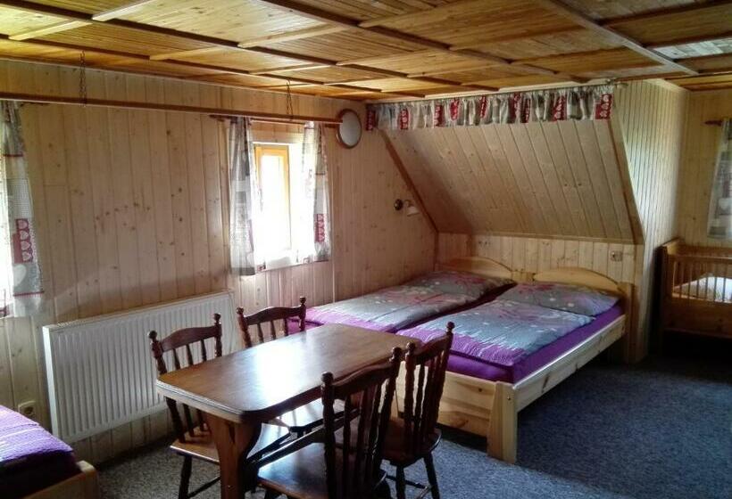 اتاق استاندارد چهار تخته, Bouda Na Cestě