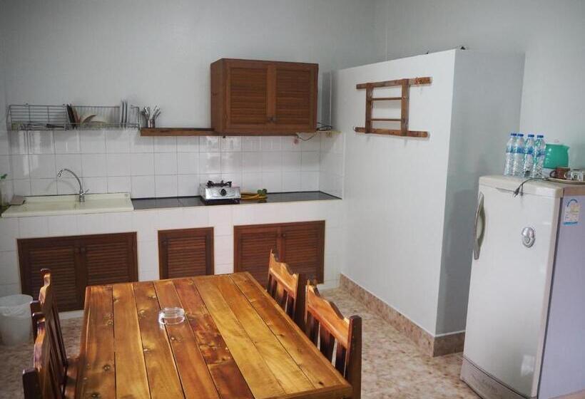 패밀리 방갈로, Coconut Bungalow