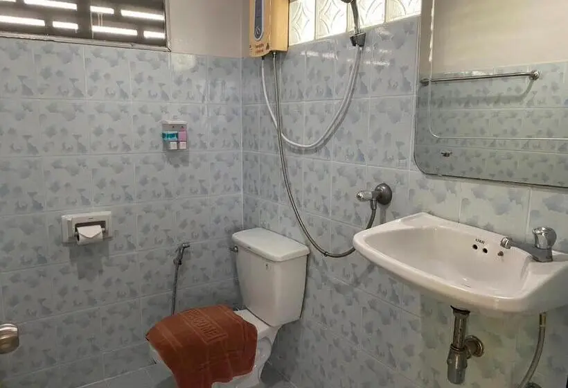 Perhehuone, Coconut Bungalow