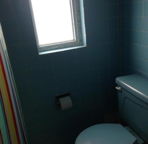 Номер Стандарт, Hostal Makea Pachuca