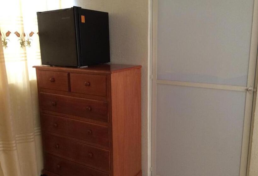 Номер Стандарт, Hostal Makea Pachuca