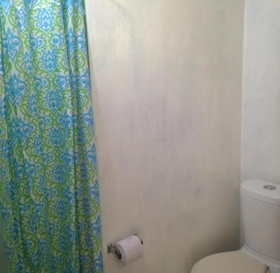 Номер Стандарт, Hostal Makea Pachuca