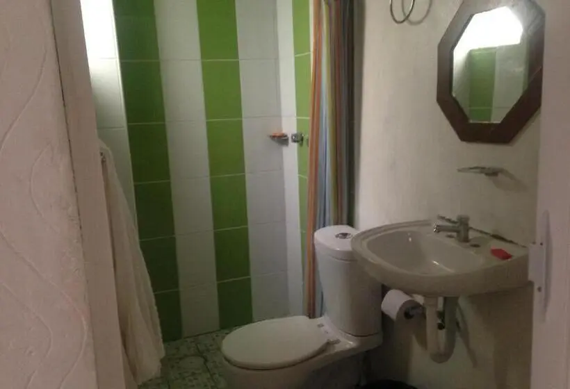 ベーシックルーム, Hostal Makea Pachuca