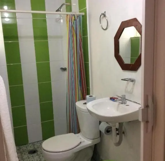 ベーシックルーム, Hostal Makea Pachuca