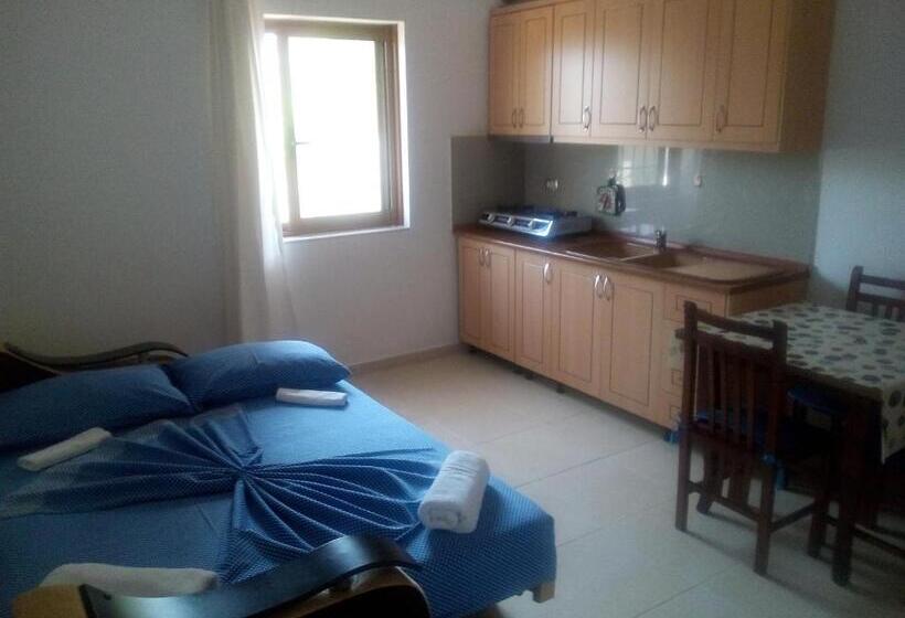 1 Bedroom Apartment Ground Floor, Vila Pasqyra