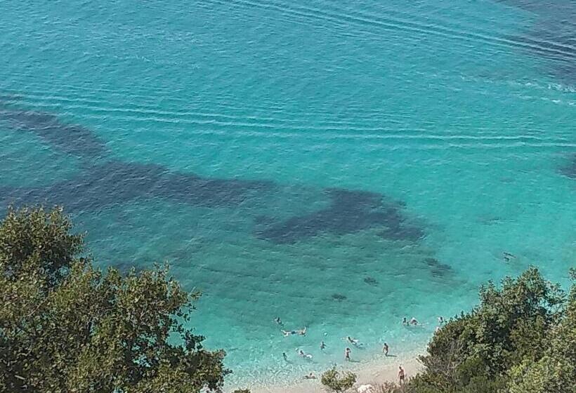 1 Bedroom Apartment, Vila Pasqyra