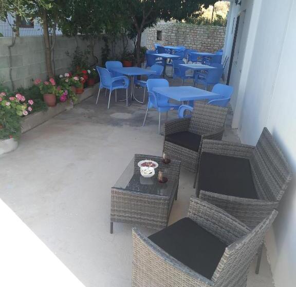 1 Bedroom Apartment, Vila Pasqyra