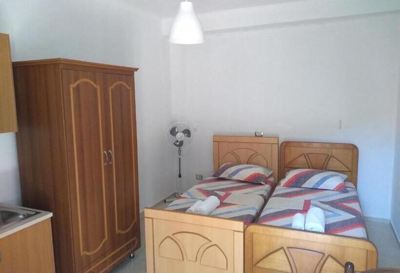 1 Bedroom Apartment Ground Floor, Vila Pasqyra