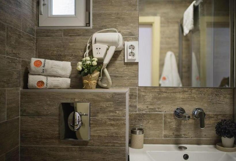 استودیوی استاندارد با چشمانداز دریا, Guest House S Lux