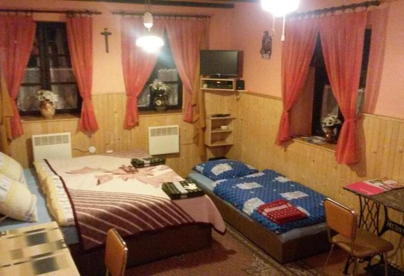 استودیو خانوادگی, Privat Lena