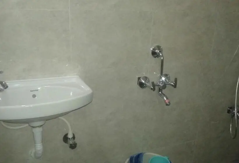 スタンダードルーム, Xavier Guest House