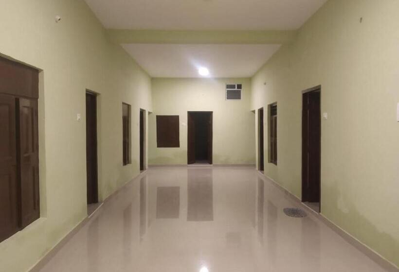 Номер Стандарт, Xavier Guest House