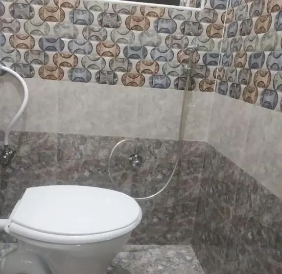ファミリールーム, Xavier Guest House