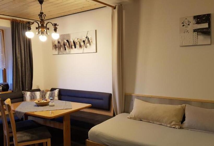 חדר סטנדרט לארבעה, Alpengasthof Draxler