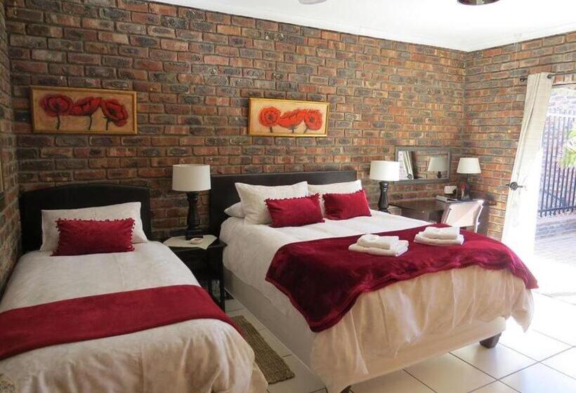 Номер Стандарт, Coral Tree Guest Rooms