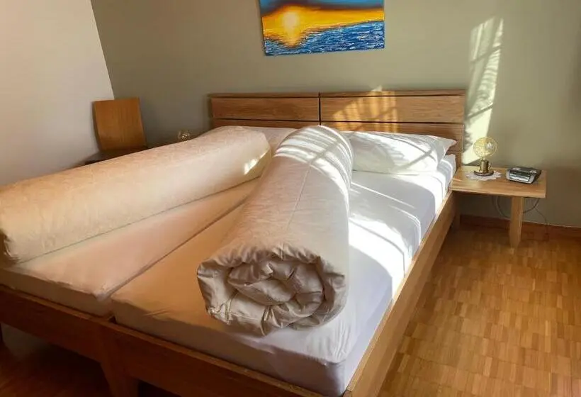 スタンダードルーム, Pension Im Dorf