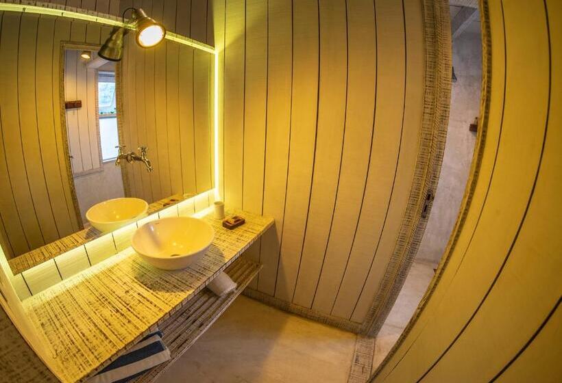 غرفة سوبيريور ثلاثية, Depraiabrasil