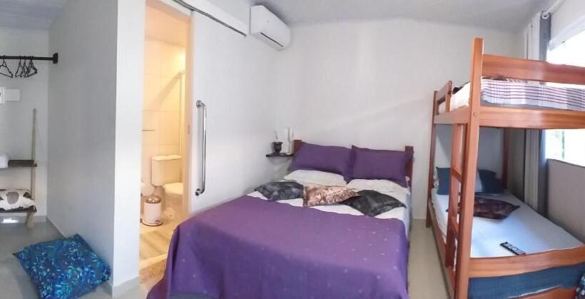 חדר סטנדרט לארבעה, Airport Pousada