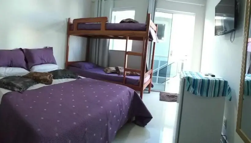 Deluxe Neljän Hengen Huone, Airport Pousada