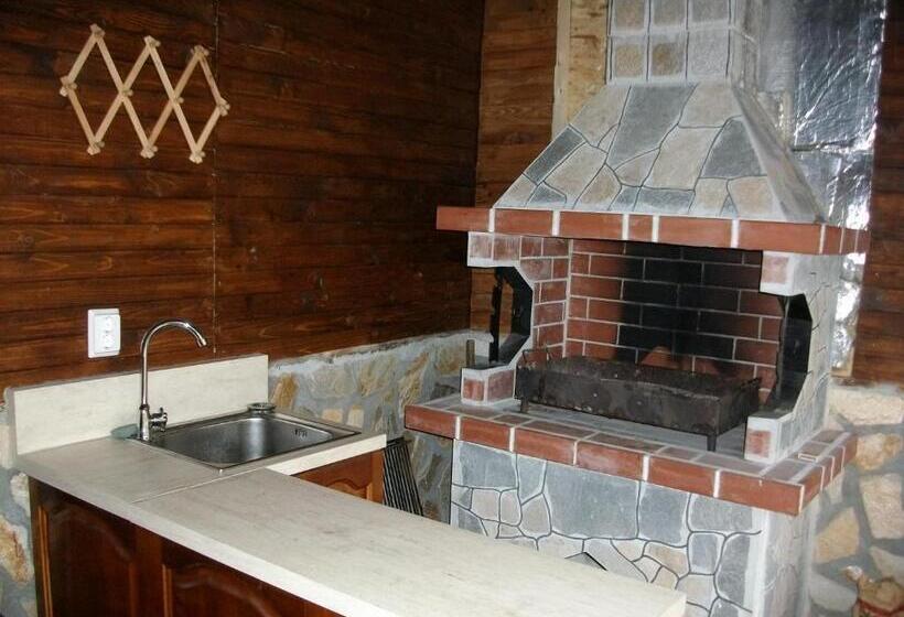 ویلای 2 خوابه, Andreevite Houses