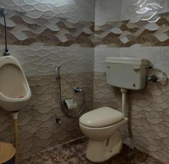 Economy-huone, Natraj Guest House