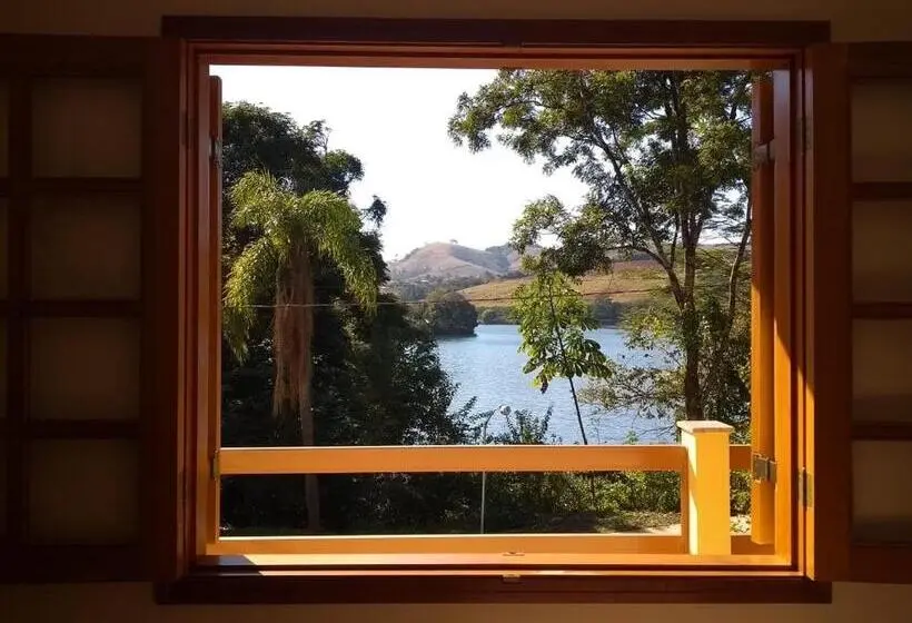 バルコニー付きスタンダードトリプルルーム, Pousada Mirante Do Lago