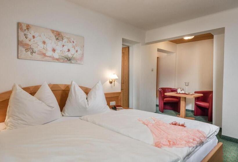 غرفة قياسية مزوَّدة بشُرفة, Pension Maria