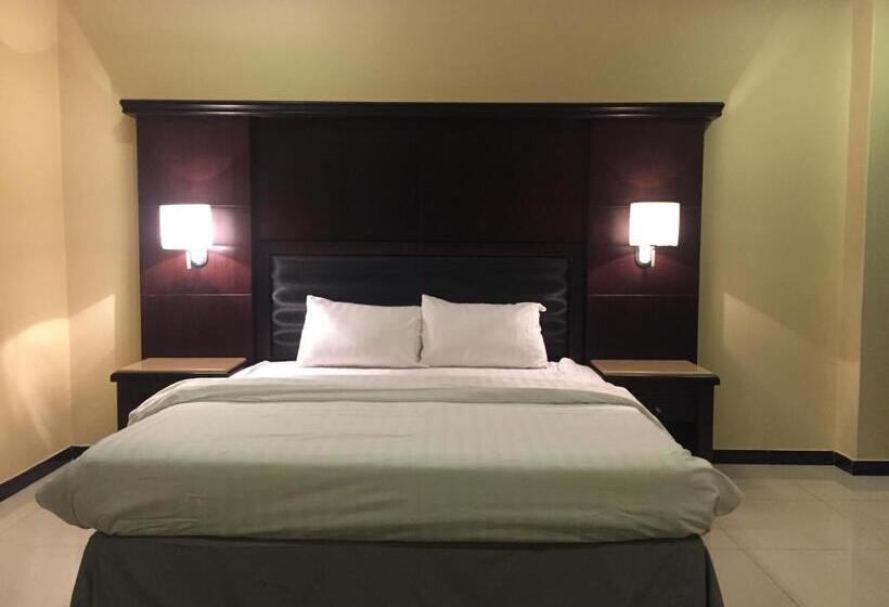 Apartamento 2 Dormitórios, Al Taif Suites