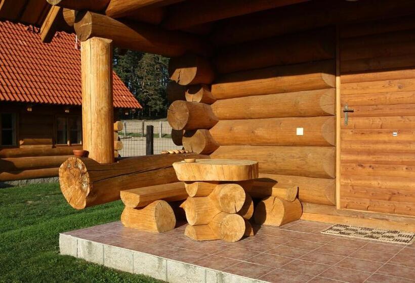 דירת חדר, Na Samotě Ve Srubu