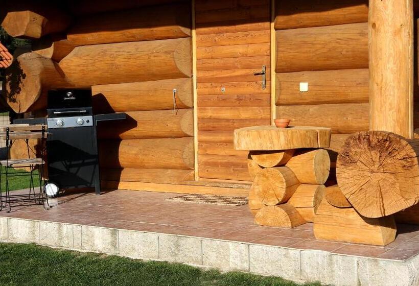 דירת חדר, Na Samotě Ve Srubu