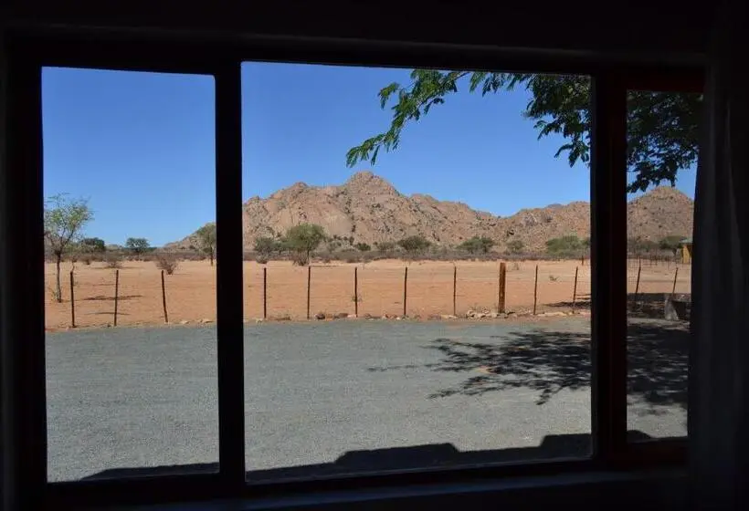 اتاق استاندارد, Savanna Guest Farm
