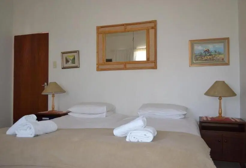 اتاق استاندارد, Savanna Guest Farm