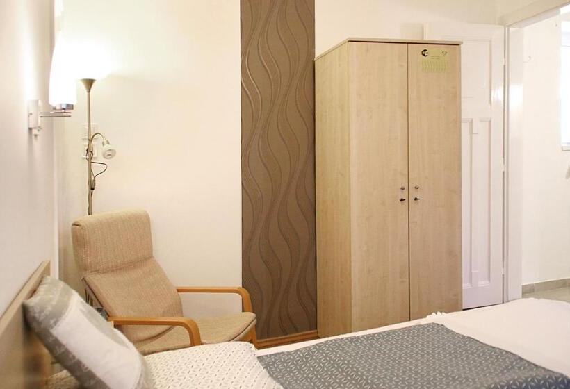 1ベッドルームアパートメント, Avar Vendégház