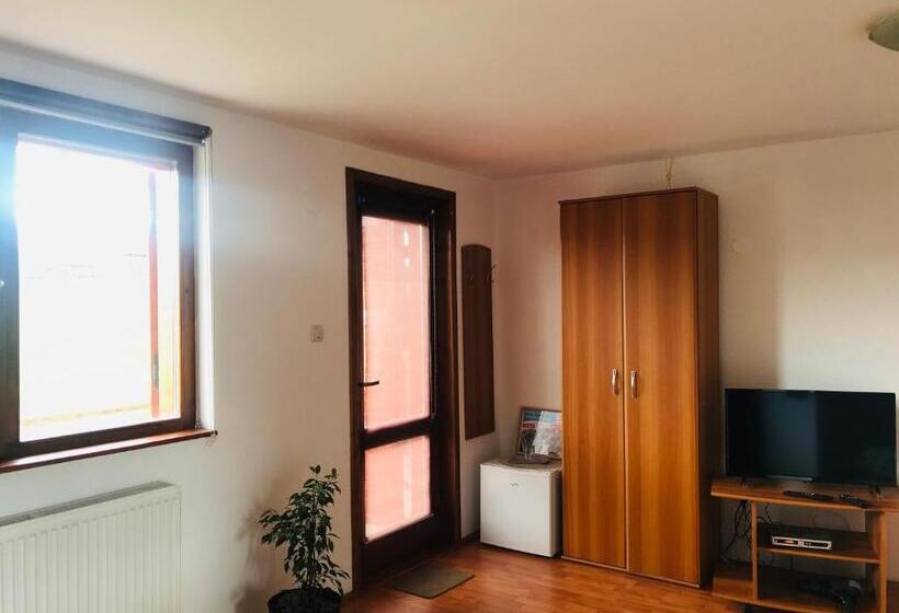 غرفة قياسية ثلاثية مزودة بشرفة, Casa Genesini