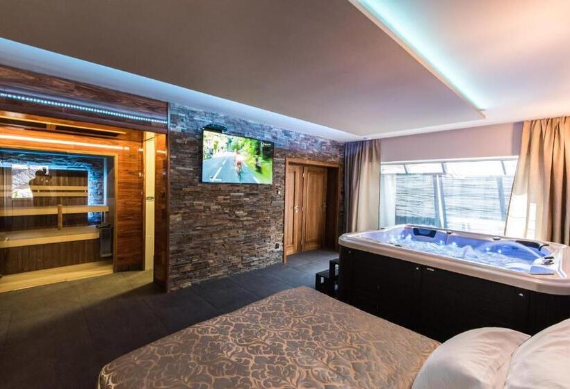 غرفة قياسية مزوَّدة بجاكوزي, Penzion Janová