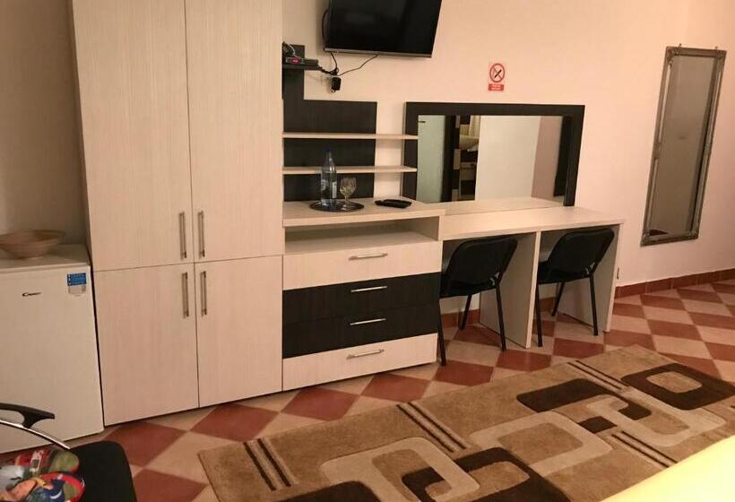 스탠다드 룸, Royal Castle