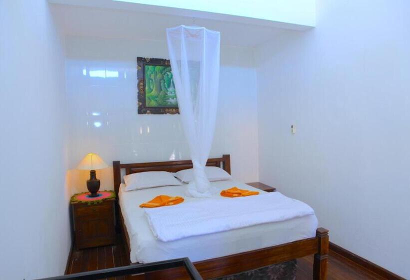 Номер Стандарт с Балконом, Tirta Yoga Inn